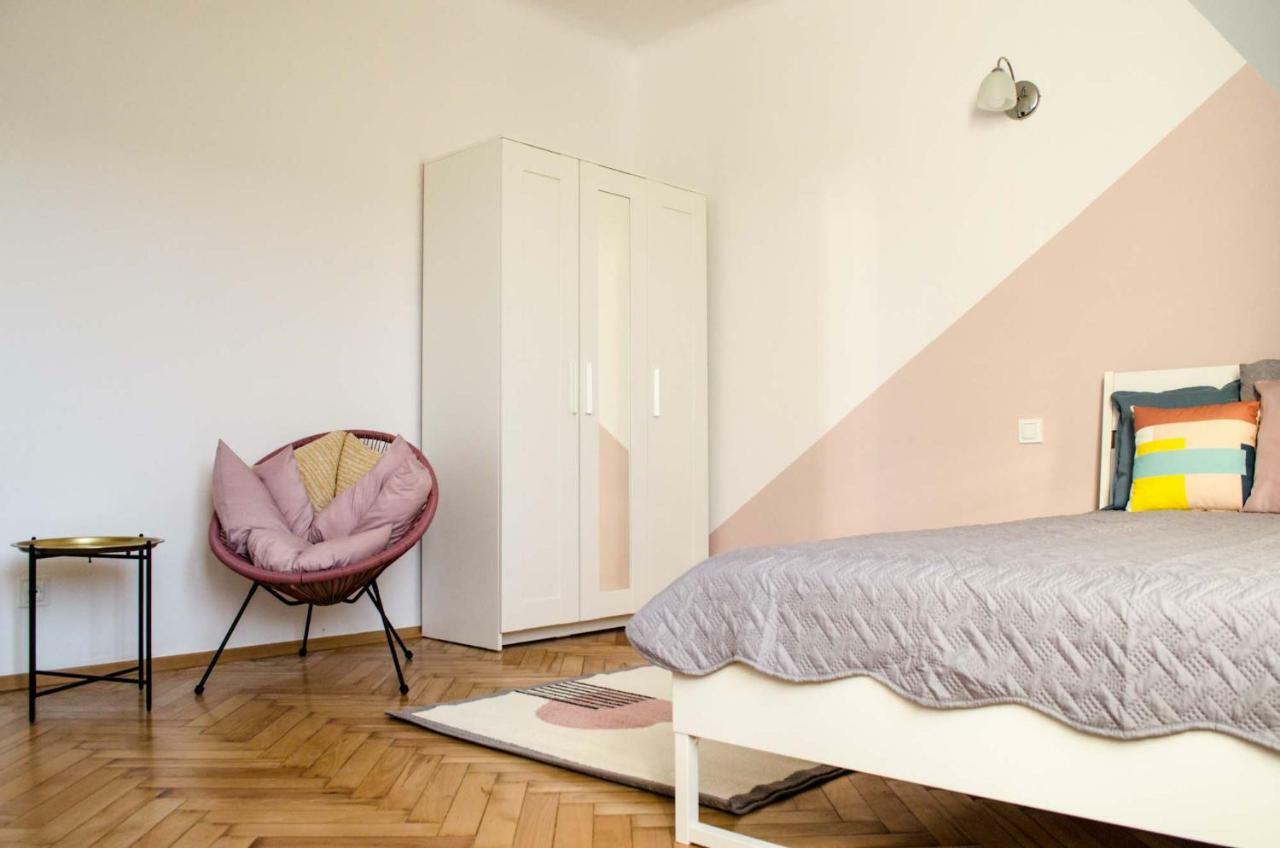 New Life Apartment Next To Metro Station Варшава Экстерьер фото